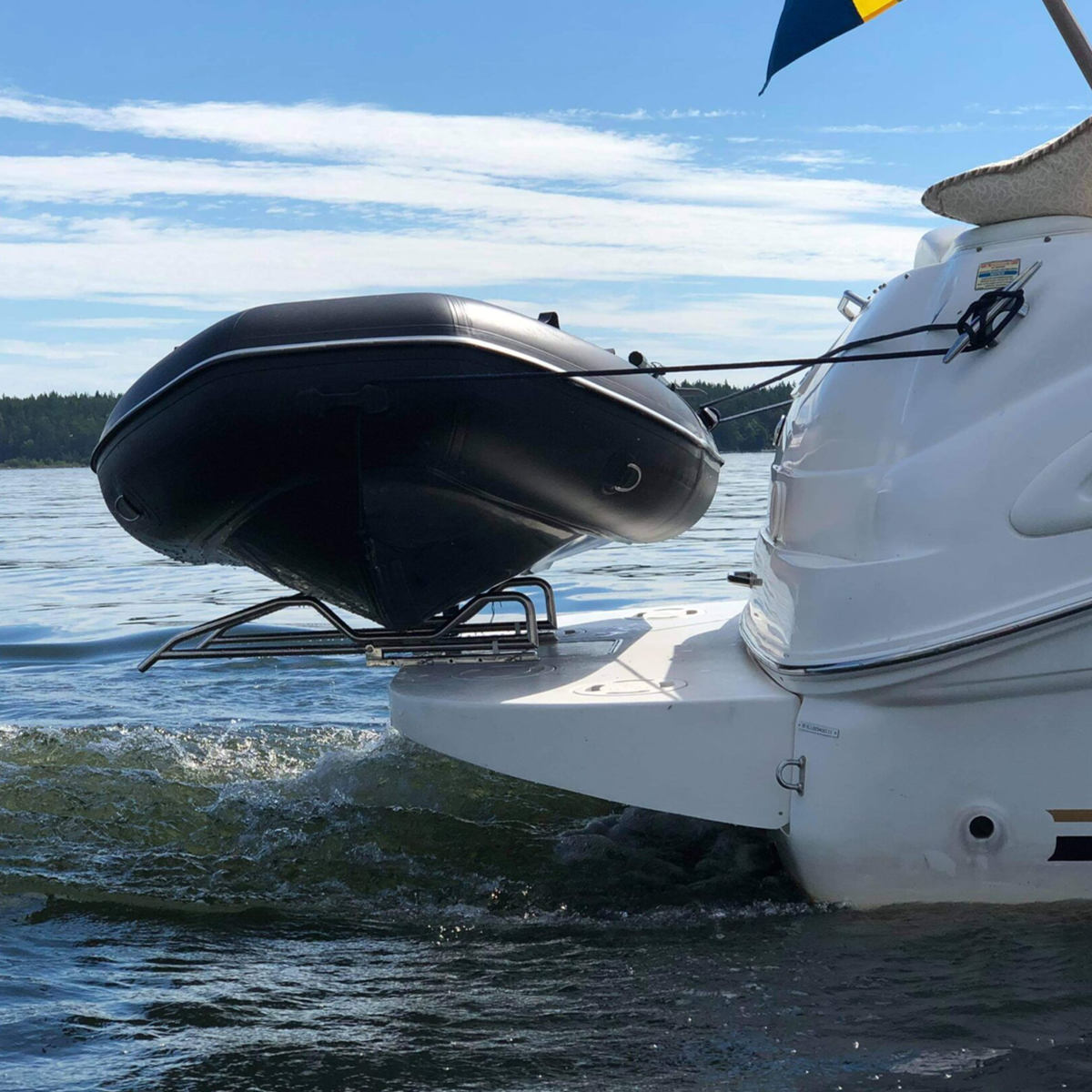 Broberg Marine Boatlift for badeplattform, syrefast, max 100kg