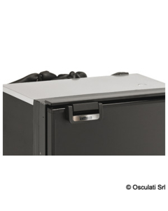 Isotherm Cruise Classic CR49 Total Black 49L kjøleskap, matt sort,12/24V